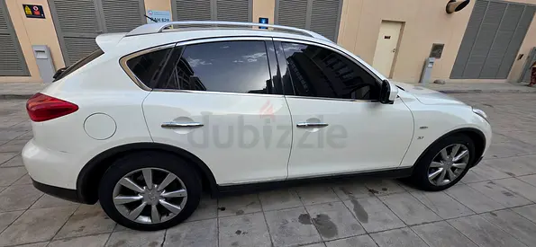 2015 Infiniti QX50 Luxury | GCC | Full Option | 140K KM