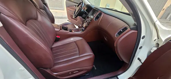 2015 Infiniti QX50 照片 9