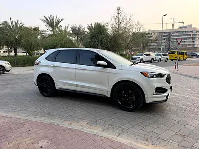 2021 Ford Edge ST — zdjęcie 13