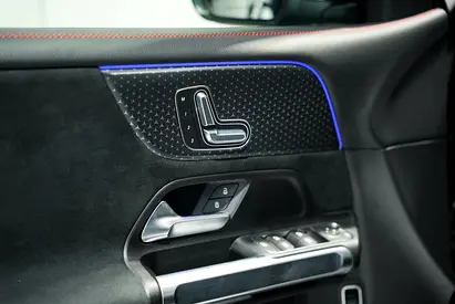 صورة مصغرة 12 لـ 2025 Mercedes-BENZ GLB