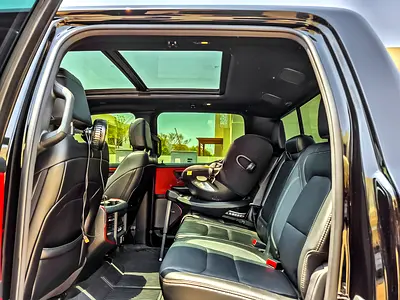 صورة 13 لـ 2025 RAM 1500