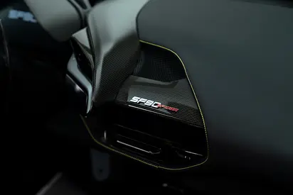 صورة 14 لـ 2024 Ferrari SF90 SPIDER
