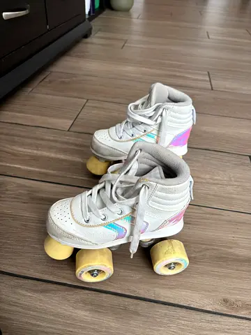 Children's Dechatlon Oxelo roller skates - size EU 30, US 12.5C, UK 11.5C