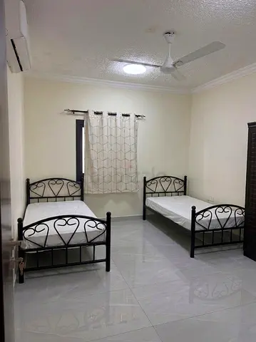 Bed Space available near Al Mahattah Park