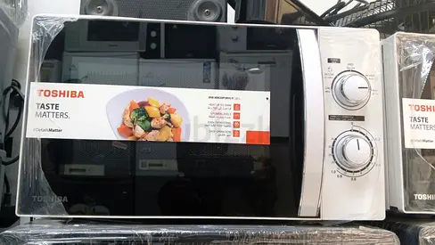 Toshiba Countertop Microwave Oven - Good Condition