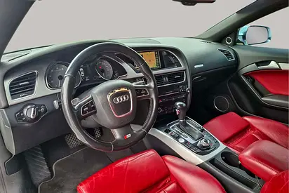 صورة 10 لـ 2011 AUDI S5