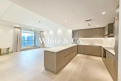 Fully Upgraded | Vacant | Marina Views