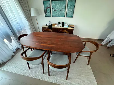 Looks great condition Pan home dining with 6 chairs