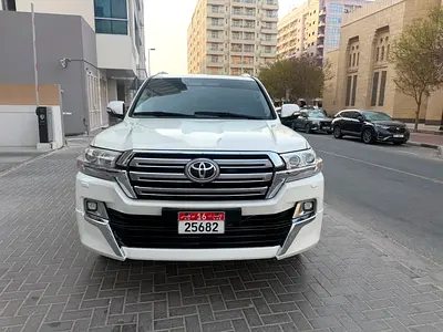 2018 Toyota LAND CRUISER — фото 2