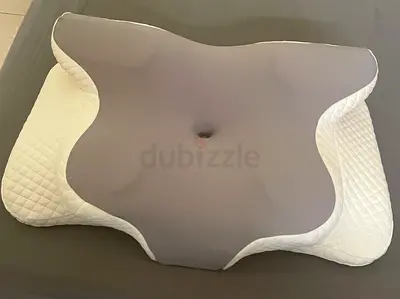 Orthopedic Memory Foam Pillow with Head/Neck Support (used)