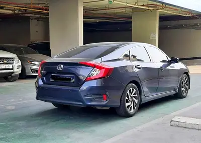 صورة 9 لـ 2016 Honda CIVIC