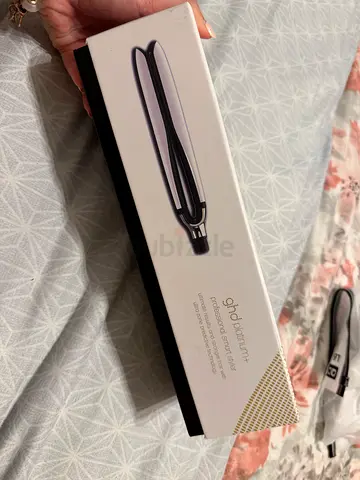 GHD Platinum+ Professional Smart Styler — Excellent Condition