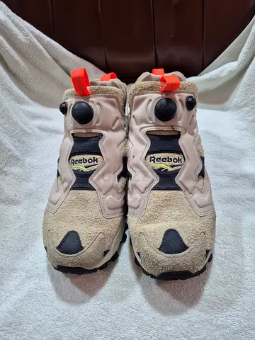 Reebok InstaPump Fury Trail sneakers, beige, used
