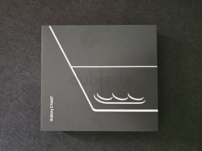 Samsung Galaxy Z Fold7 box (sealed/with packaging)