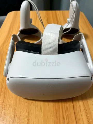 Oculus Quest 2 (Meta) VR Headset with Controllers - Great condition
