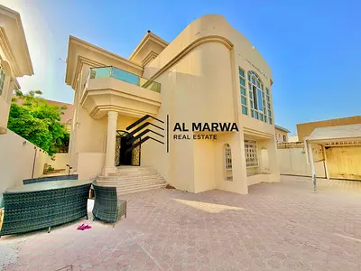 Limited offer big villa 4bhk amazing layout come first take frist