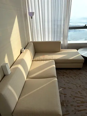 Beige modular sofa / lounge - excellent condition