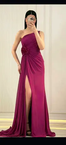 One-shoulder plum evening gown with side slit and floral detail, size S.l.xxl