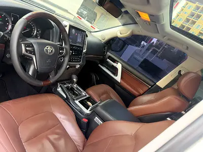 2018 Toyota LAND CRUISER — фото 11