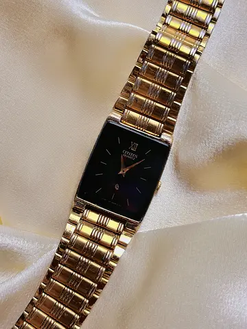Vintage Citizen Quartz Tank Watch | Gold-Tone Rectangular Case & Black Dial