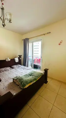 FULLY FURNISHED HALL ROOM AVAILABLE ONLY FOR INDIAN FAMILIES