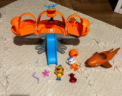 Many toys from aed 5
