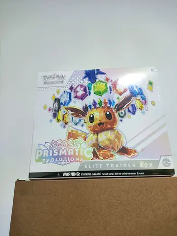 Pokémon Prismatic Evolutions   ETB (Sealed)