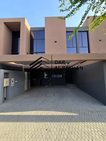 Elegant 2 Bedroom Townhouse I Freehold | Ready to Move | Prime Location