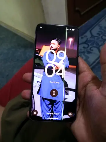 GOOGLE PIXEL 8 USED Line in panel everything ok just line and doot in panel