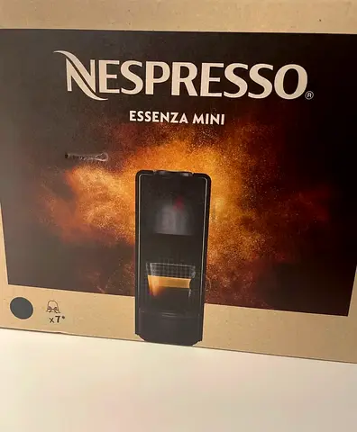 Nespresso Essenza Mini coffee machine (boxed) - compact espresso maker