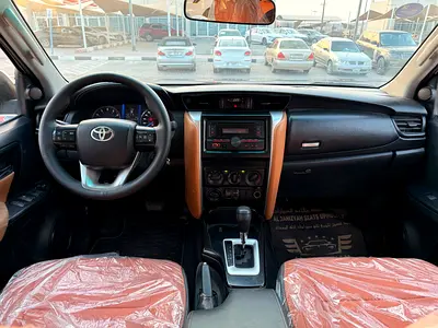 صورة 7 لـ 2017 Toyota FORTUNER