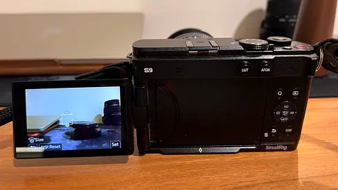 Lumix S9