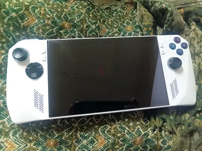 Asus ROG ally z1 extreme handled gaming console