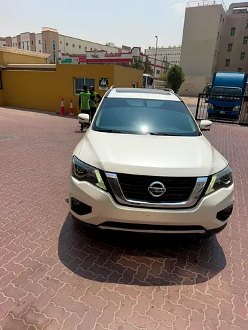 2017 Nissan PATHFINDER 缩略图 4