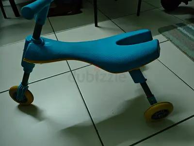 Blue 3-Wheel Ride-On Toddler Scooter / Push Toy