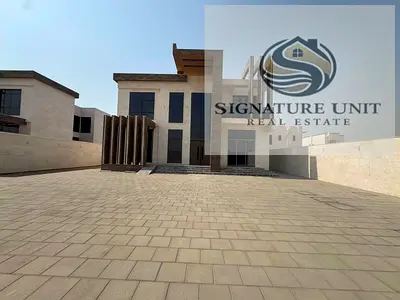 Brand New | 5BR Villa | 3 Parking | Garden