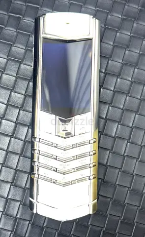 Vertu signature s white aligator