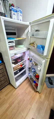 Fridge hitachi  inverter x Dual fan Cooling