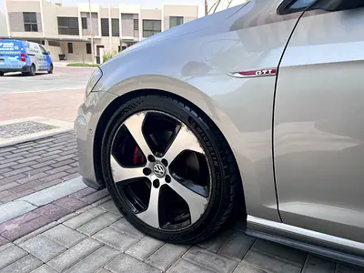 صورة 8 لـ 2015 Volkswagen GOLF GTI