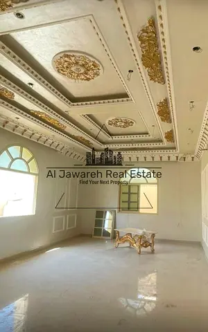 Villa annex with 4 bedrooms, living room and majlis (formal sitting room) in Al Salamah, Umm Al Quw