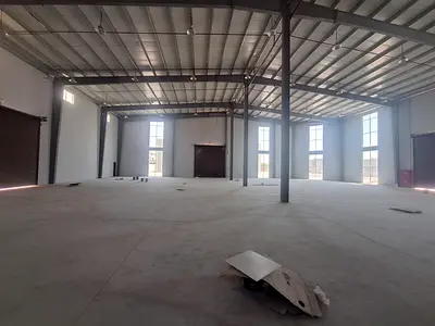 فرصة صناعية استثنائية | 13,200 قدم² + 200 KW قابلة للزيادة + 3 بوابات + موقع زاوية