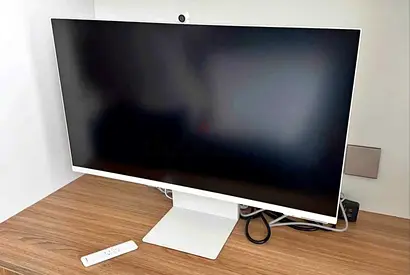 Samsung M8 Model 32 inch 4K smart Monitor
