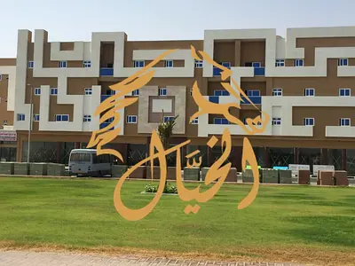للإيجار | طابق تجاري مميز على الشارع الرئيسي – البطائح، الشارقة
