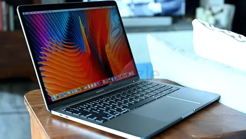 APPLE MACBOOK PRO 13INCHES COREi7 16GB RAMS 512GB STORAGE WITH LOTS OF SOFTWARES INSTALLED