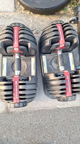 Adjustable dumbbells