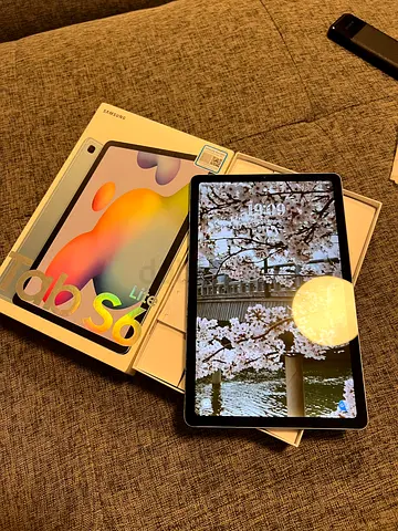 Samsung Galaxy Tab S6 Lite - 10.4" WiFi Tablet (Good Condition, Box Included). 4/64 gb.