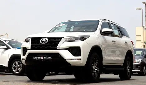 2024 Toyota FORTUNER — фото 3