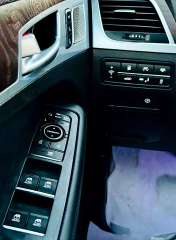 2018 Genesis G80 — миниатюра 3
