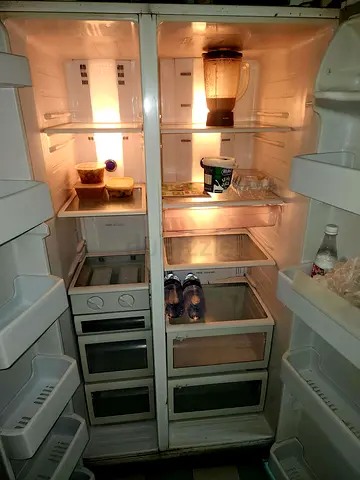 Samsung side-by-side refrigerator for Sale