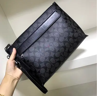 Coach men clutch